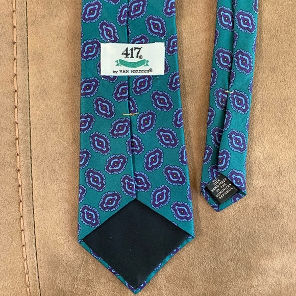 Van Heusen Tie - Picture 4 of 4